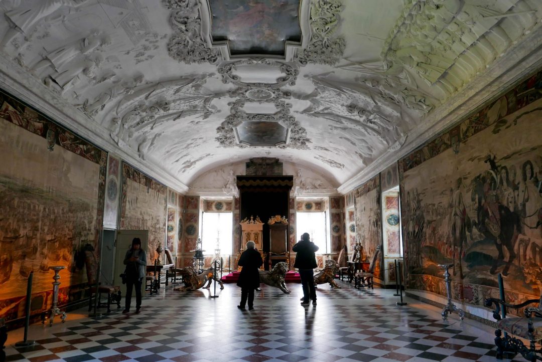 Of the million things there are to do in Copenhagen, three of those are palaces. Personally, we chose to go to Rosenborg Slot - and it was amazing! Here is the Ultimate Guide to Visiting Rosenborg Palace in Copenhagen.