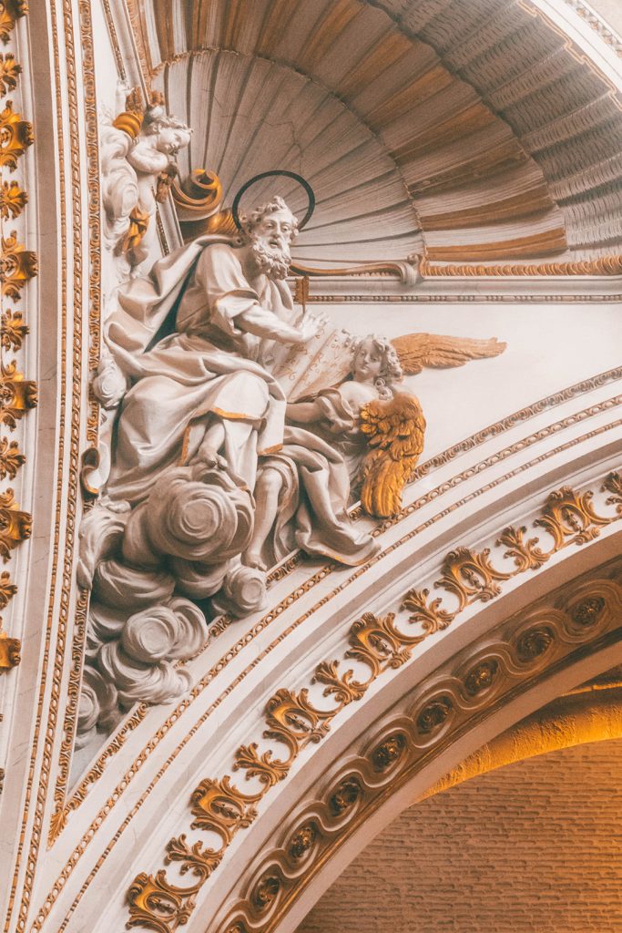 A figure in the corner of the ceiling in the Valencia Cathedral