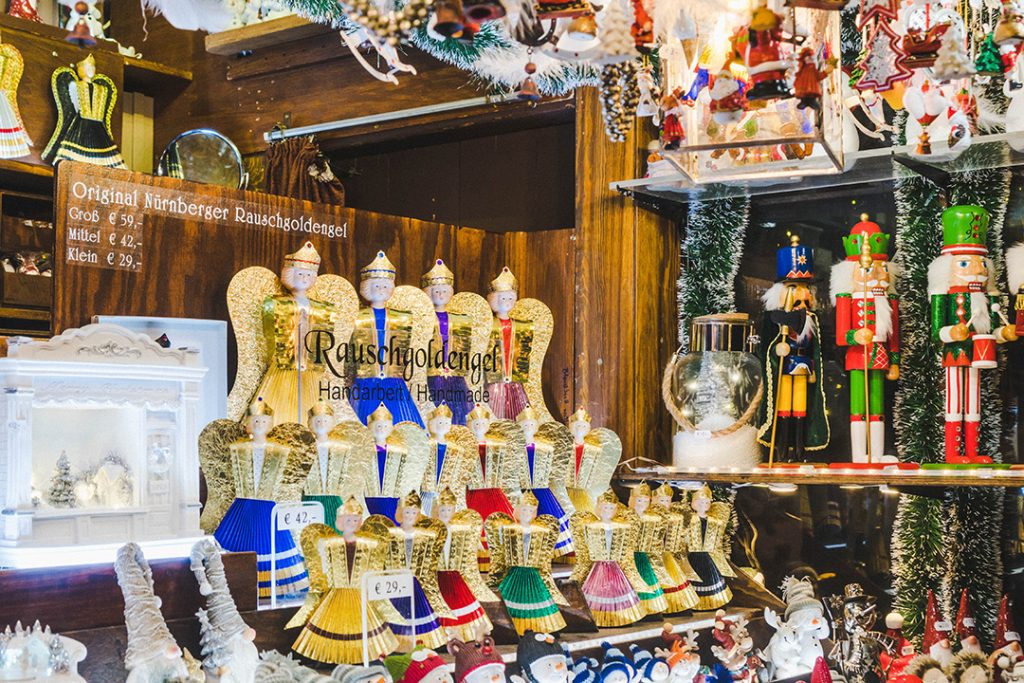 handmade raushgoldengel at the nuremberg christmas market