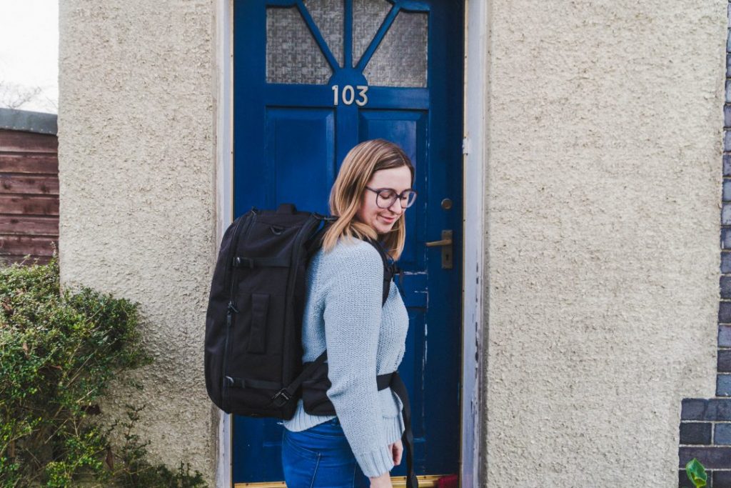 addie wearing the tortuga setout backpack